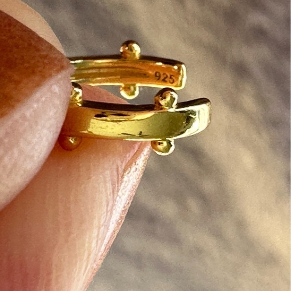 14k Gold Vermeil Dainty Ear Cuff - Picture 6 of 16